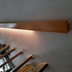 pasamanos-madera-iluminacion-led